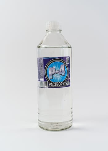 Растворитель Р4 в стеклянной бутылке 0,5 л